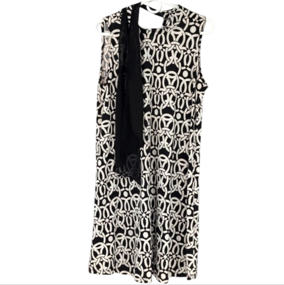 Signature by Robbie Bee dress size large excellent condition !